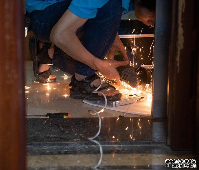 智能家居头道菜:金指码SK1一握开智能云锁上手体验