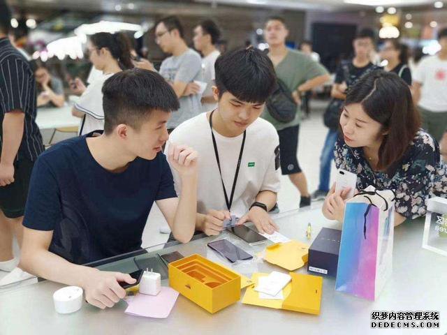 得了“焦虑症”的OPPO,到底该吃什么“药”才能治愈?
