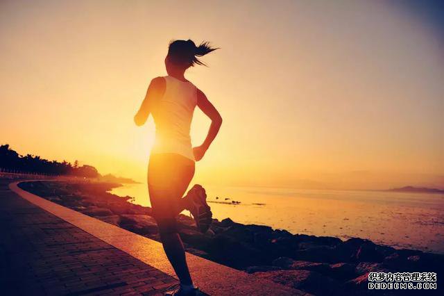 早上跑步vs晚上跑步：究竟什么时间跑步最好？