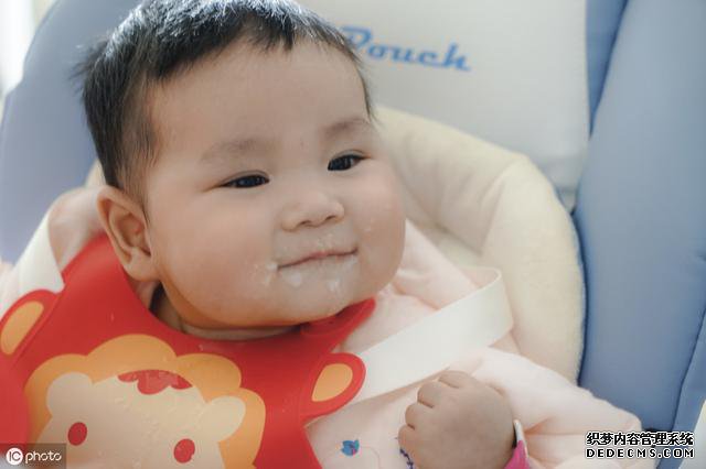 8~9月是宝宝猛长期,父母需要合理给孩子安排辅食,附5款辅食菜谱