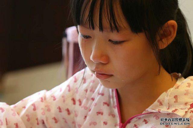 真正“毁”掉孩子的,是打着爱孩子的口号,出现“毁”孩子的行为