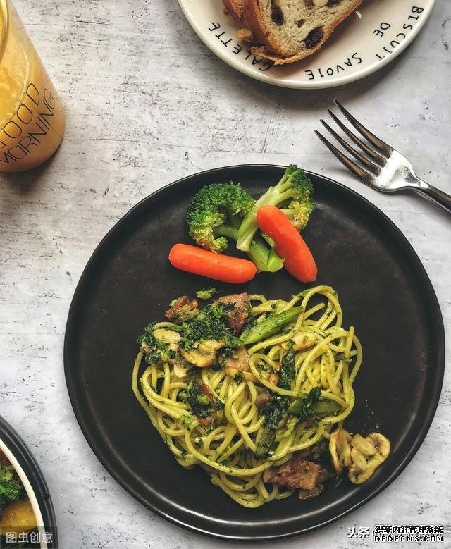降温易感冒,生病可不能吃这些食物