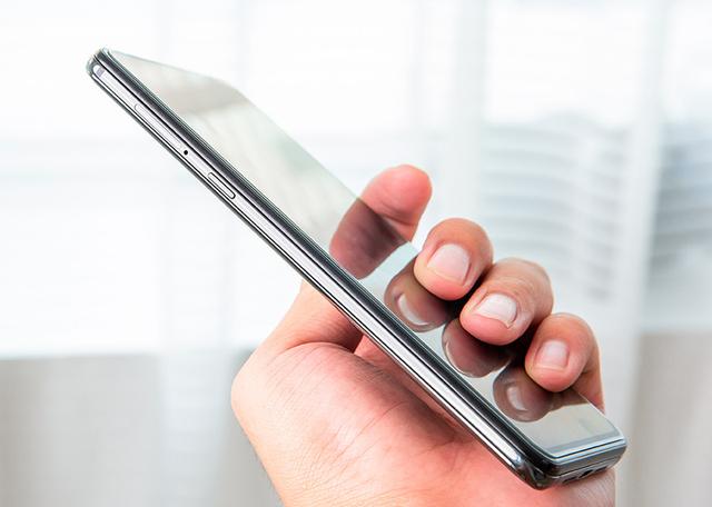 为什么千元机电池5000mAh,而旗舰机却只有4000mAh?