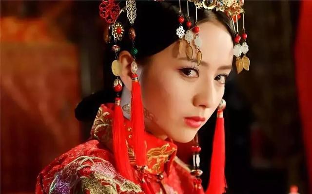 陈思诚:“佟丽娅不清纯,我喜欢的是高圆圆。”佟丽娅:老娘最美