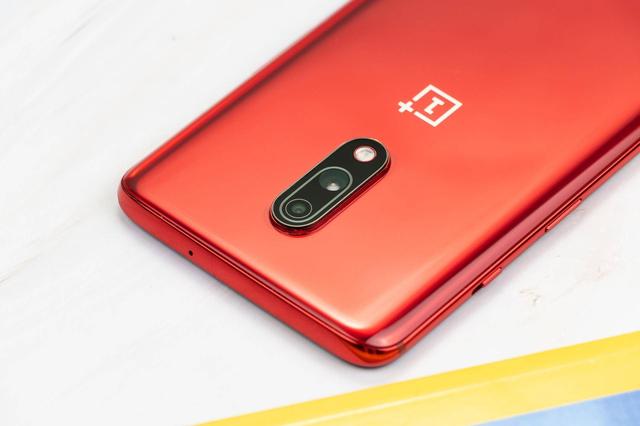 没法忍受信号差,最终我把iPhone换成一加手机,下面谈谈真实感受