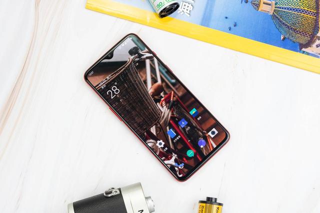 没法忍受信号差,最终我把iPhone换成一加手机,下面谈谈真实感受