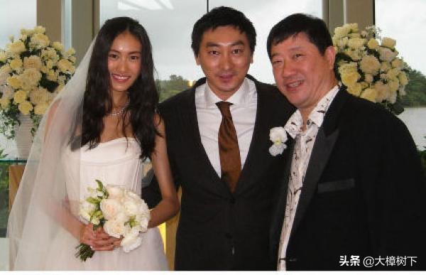 20岁成名,令多位大佬竞折腰,不做华谊老板娘,却偏爱浪子陈冠希