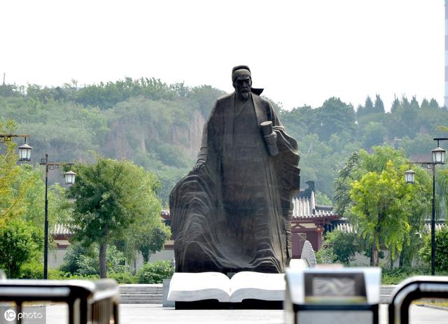 为了远方的诗,杜甫在路上成就“诗圣”美名