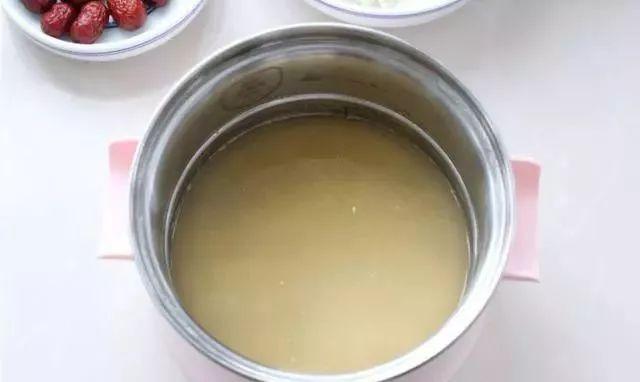冬日暖胃煮小米粥放3种配料|健脾安神