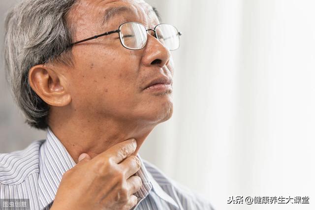 早起喉咙有痰,咳不出咽不下?不妨试试以下几个办法,加快祛痰