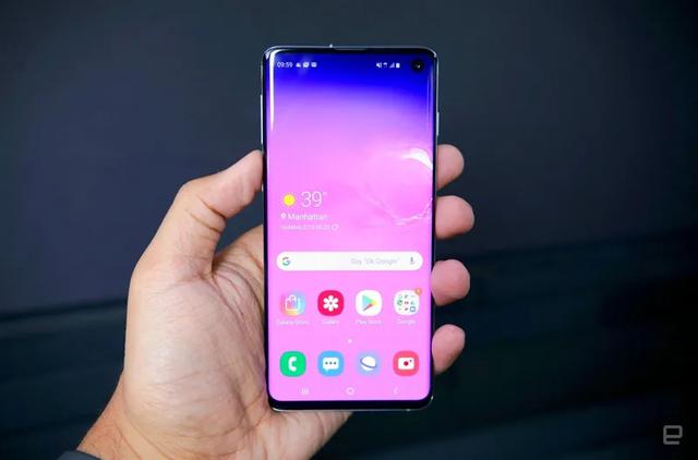 iPhone XR和三星S10该如何选择?网友:还是苹果真香