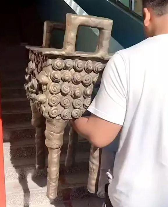 宝妈晒帮幼儿园孩子做的手工作业,获赞无数,网友:妈妈手艺好棒
