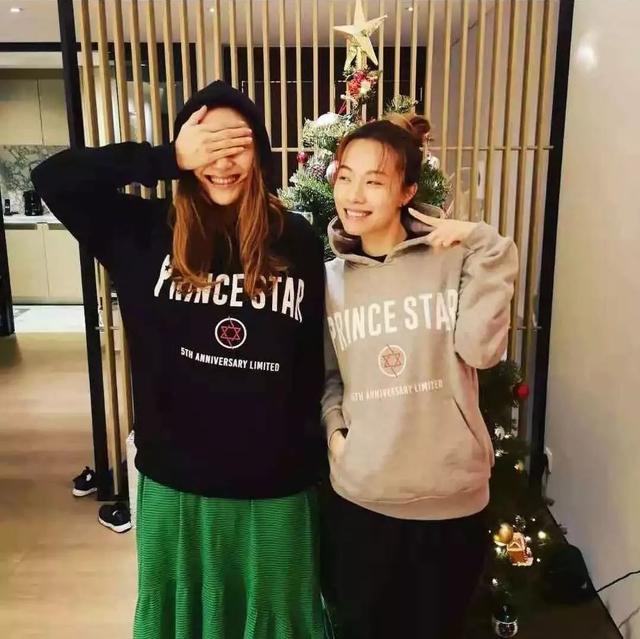 陈小春官宣应采儿怀二胎,他们凭什么是娱乐圈的爱情模范?