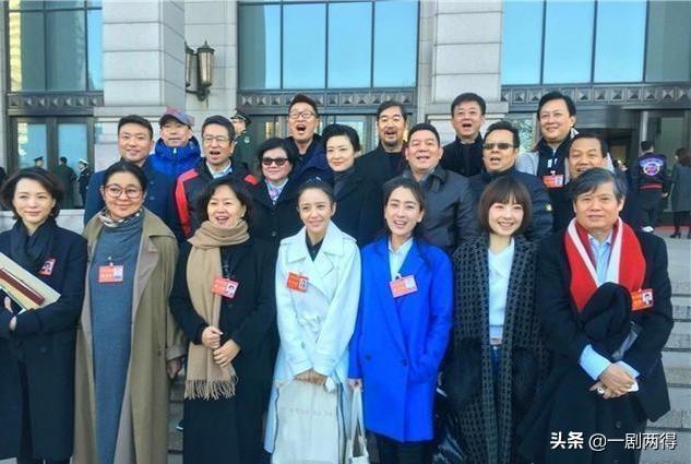人民大会堂不允许化妆,明星们暴露真实颜值,胡歌素颜依旧帅气