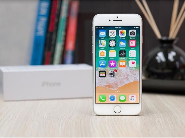 “妥协”的苹果并非人人爱,iPhone明年依然缺乏韵味?