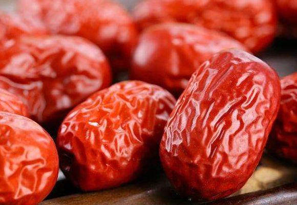 “一天3个枣,60不显老”,每日吃枣,到底对身体有何好处?