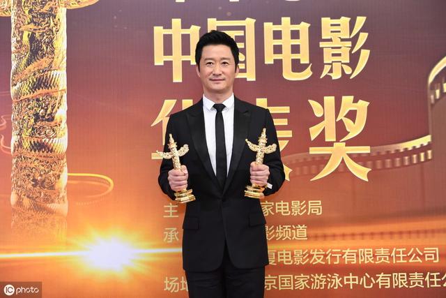 片酬超过成龙加李连杰的总和?甚至走路也收钱!吴京:请不起