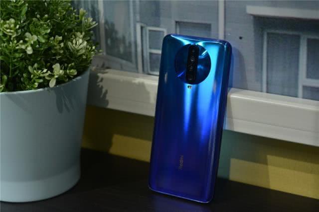 红米K30究竟值不值得买?真机上手体验半天,说说优缺点!