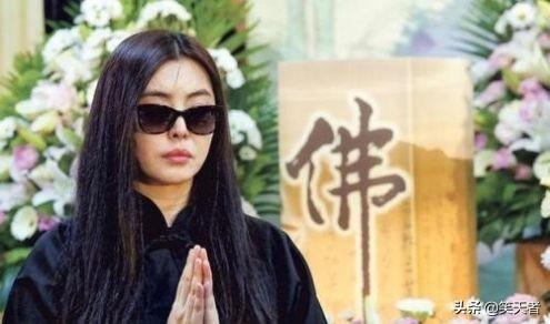 宣布永远退圈的4大明星,没有食言,退的干干净净
