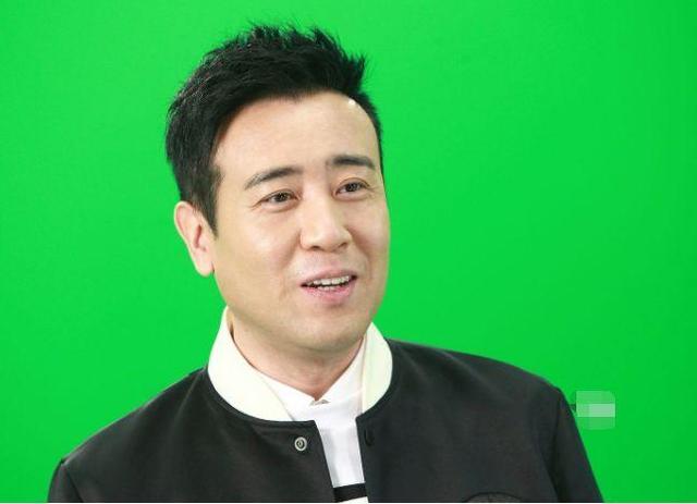 48岁于和伟妻子身份曝光,原来大家都认识,难怪资源好