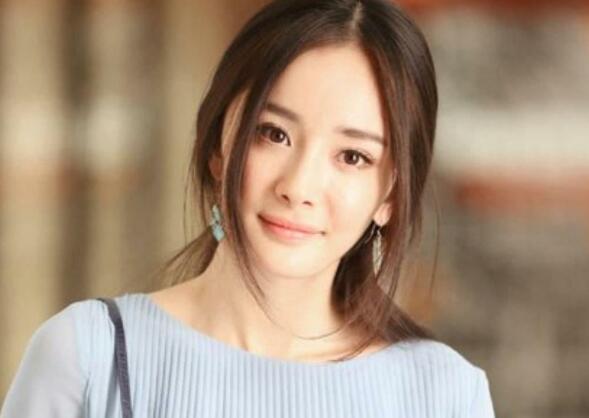 杨幂双十二网购被客服认出?她九字回复让网友笑翻