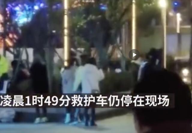 高以翔躺地抢救超17分钟,医生:上救护车边送医边抢救会更好