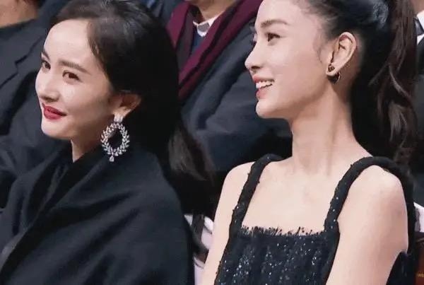 娱乐圈"最早"塑料姐妹花鼻祖,比起杨幂和baby,可精彩太多了