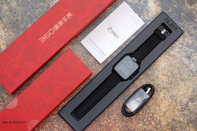 小米华为都没有的功能,360健康手表行,血压测量与老人通行