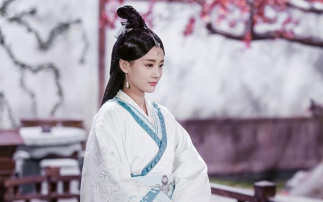 李一桐被嘲?谁把谁“带火”本来就是伪概念