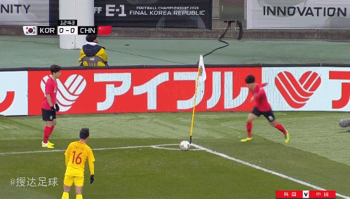 0-1!中国男足又输了:后场传控沦为笑话,失误不断