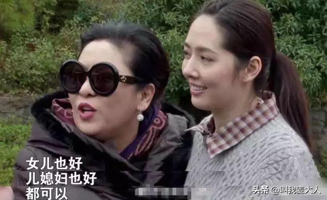 她是李小龙最后几小时见证人，后被向华强养了40年，向太却不吃醋