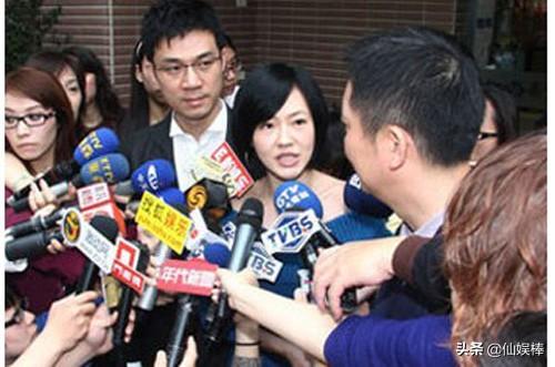 小S被家暴是真的吗?她女儿无意中说的两句话,瞬间让人心知肚明