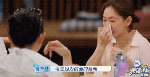 小S被家暴是真的吗?她女儿无意中说的两句话,瞬间让人心知肚明