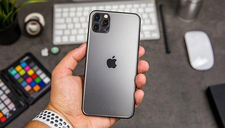 iPhone11Pro“真酸”！手握七千元，网友：再等等