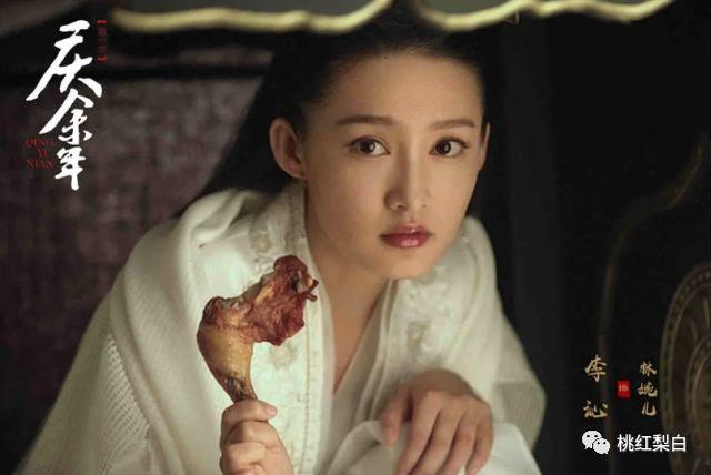 大火靠命!杨幂李沁蒋梦婕10年沉浮,谁能爬出新红楼的坑?