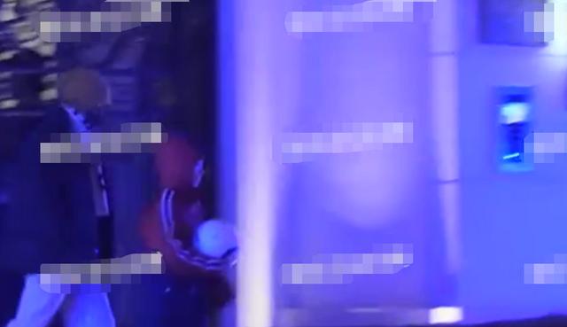 王宝强深夜接儿子游玩,前妻马蓉立刻发文戳穿:八百年才来接一次