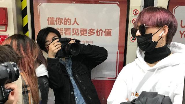 不允许“女记者”拍肖战?知情人道出隐情,背后利益链惊人