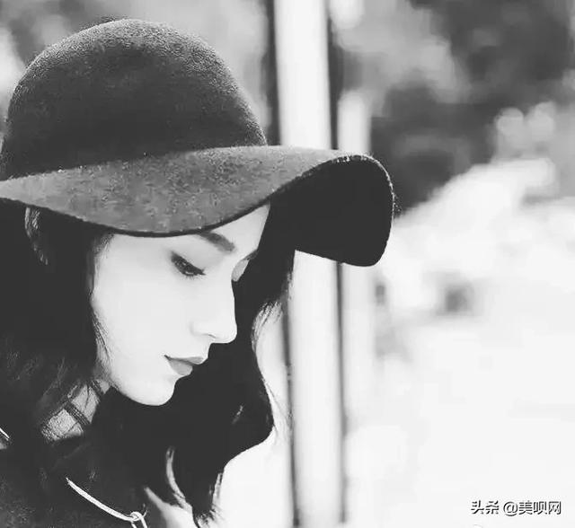 杨幂、baby、章子怡力捧小花都是自己的复制粘贴版?你更看好谁?