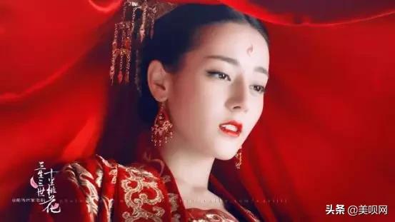 杨幂、baby、章子怡力捧小花都是自己的复制粘贴版?你更看好谁?