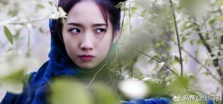 杨幂、baby、章子怡力捧小花都是自己的复制粘贴版?你更看好谁?