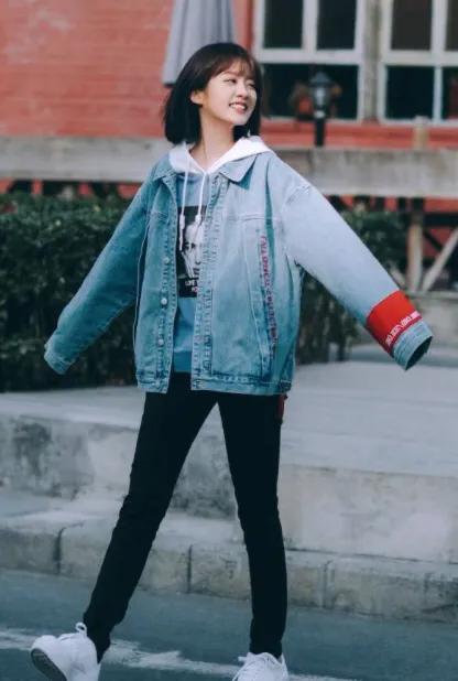 杨幂眼睛真“毒”,又签下一位95后小花