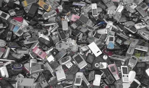 路边经常喊的“回收旧手机”，旧手机去哪了？这3个用途要知道