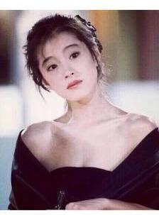 她16岁成天后，美貌不输王祖贤，却和梅艳芳抢渣男割腕自杀毁一生