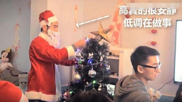 平安夜悼念高以翔!他每年圣诞都与爱犬过,狗狗却再也等不到主人