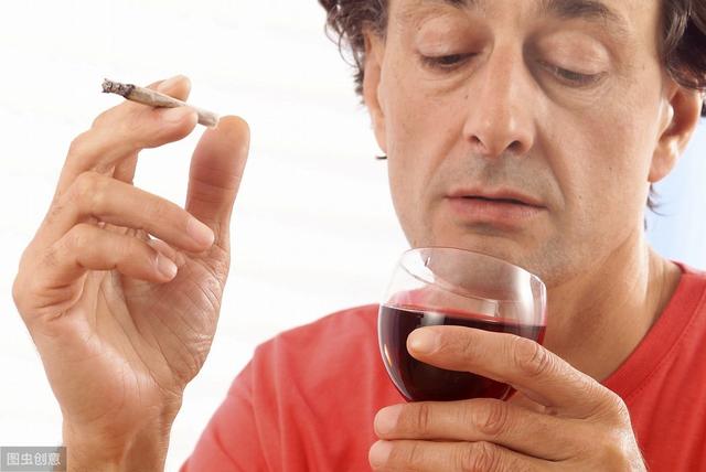 身体4个表现,说明你的尿酸太高了,控尿酸,谨记:"2多3少"