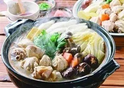 吃饭的时候习惯很重要,但是很多人吃饭时候的习惯都是错误的