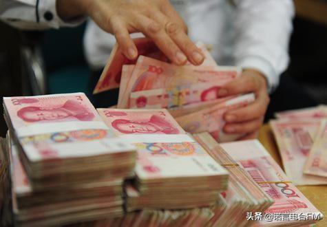 到银行存钱怎么存好,现在在银行存钱都有什么样的技巧?