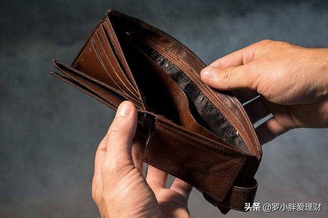 9岁男孩花10万炒股亏7万,妈妈:心疼但不后悔!你怎么看?