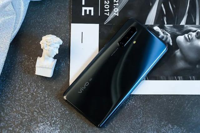 新机正式发布：实力芯生畅享未来，vivo X30会有多强？