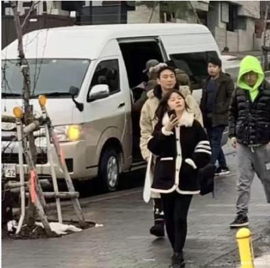 港媒曝:她豪掷1亿替王思聪还债?亲妈林宁家世背景这么牛?